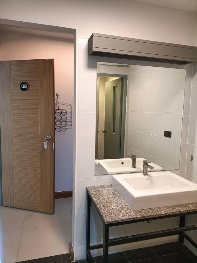 Soft Dormtel Jedyod Hostel