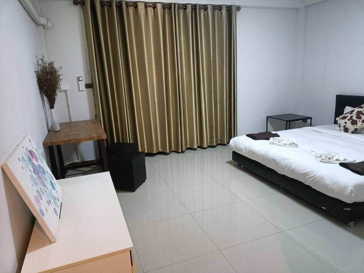 Soft Dormtel Jedyod Hostel *